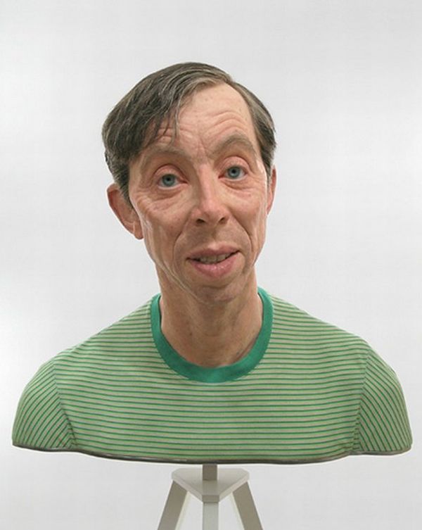 As esculturas hiper-realistas Evan Penny