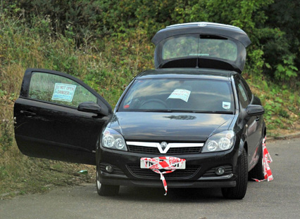 Carro onde suicidas foram encontrados