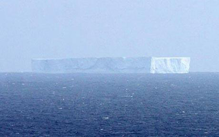 Gigantesco iceberg descoberto prximo a costa da Austrlia