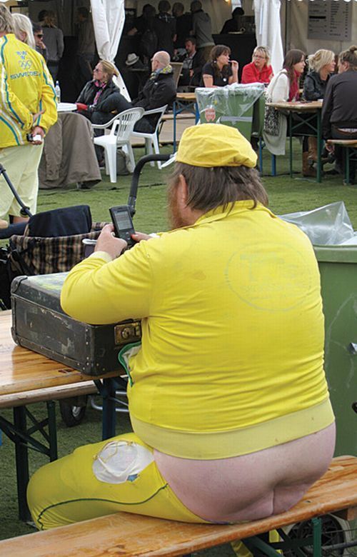 Gente estranha com roupa esquisita, o retorno