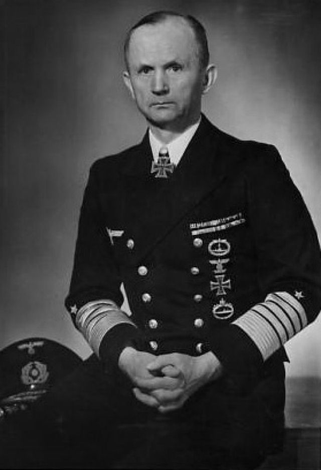 Almirante Karl Dnitz.