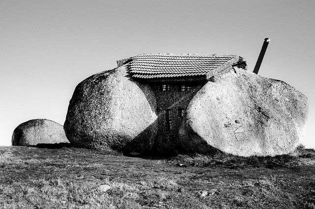 A verdadeira casa na pedra