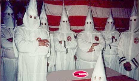 Chefe da Ku Klux Klan diz que Obama no  negro