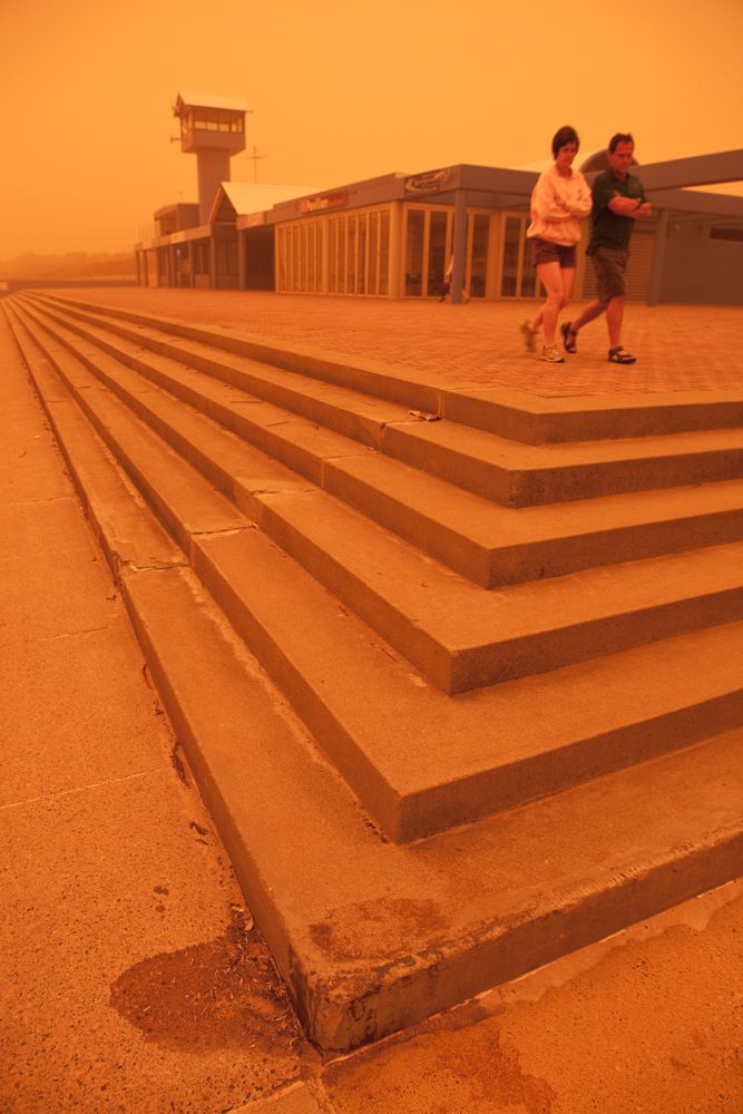 Impressionantes fotografias da tempestade de poeira na Austrlia