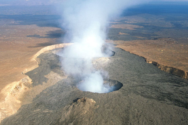 Maravilhas do mundo - Lago de lava na Etipia