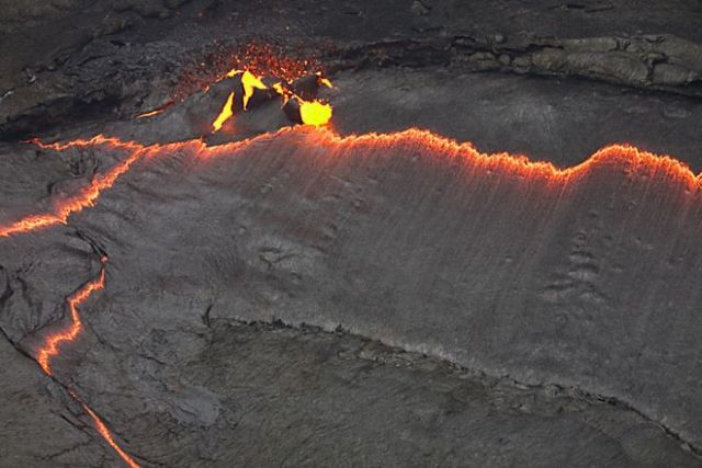 Maravilhas do mundo - Lago de lava na Etipia