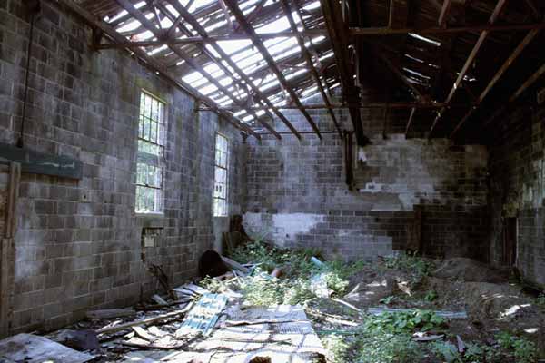 Lugares abandonados pelo mundo