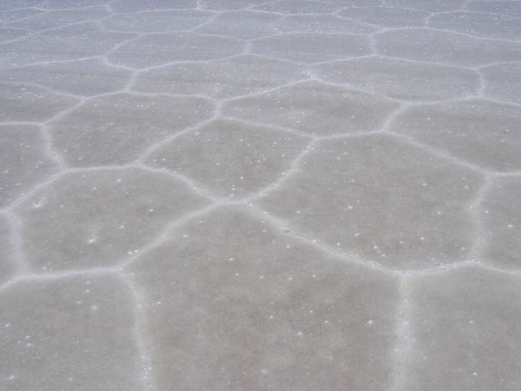 Maravilhas da natureza - Uyuni, onde o horizonte alcana o cu.