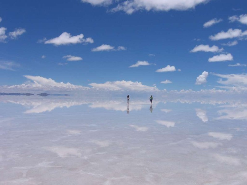 Maravilhas da natureza - Uyuni, onde o horizonte alcana o cu.