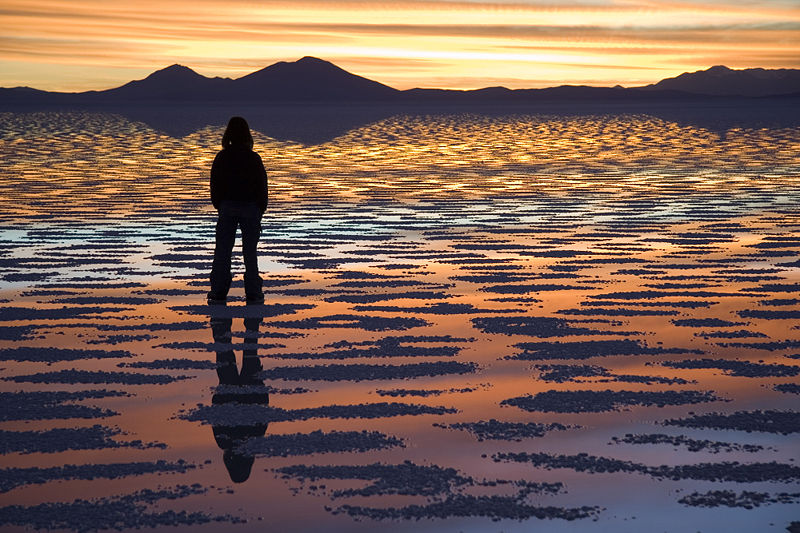 Maravilhas da natureza - Uyuni, onde o horizonte alcana o cu.